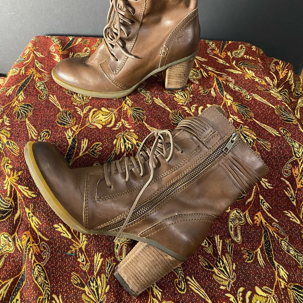 Born lace-up boots - Picture 2 of 7